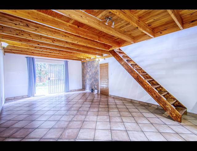 3 BEDROOM TOWNHOUSE TO LET IN RADIOKOP